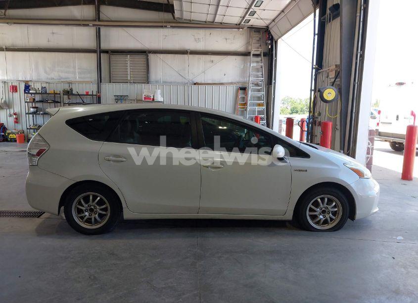 Photo 13 of 2012 Toyota Prius V THREE (VIN JTDZN3EU5C3173814)
