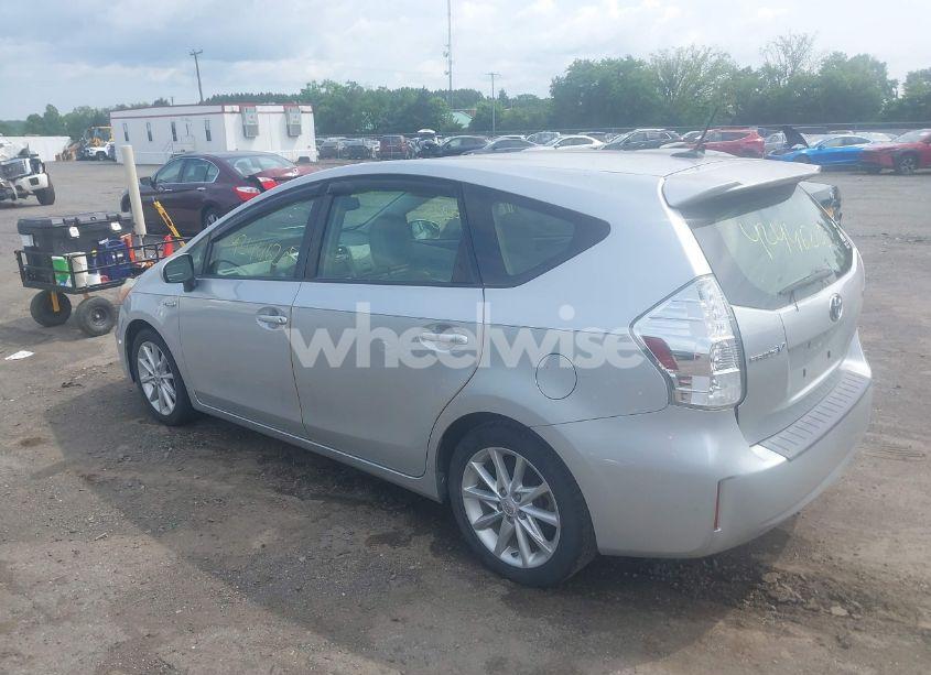 Photo 3 of 2013 Toyota Prius V FIVE (VIN JTDZN3EU5D3188234)