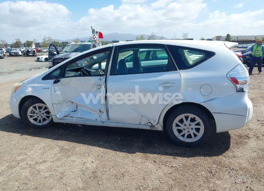 Photo 14 of 2014 Toyota Prius V THREE (VIN JTDZN3EU5E3311841)