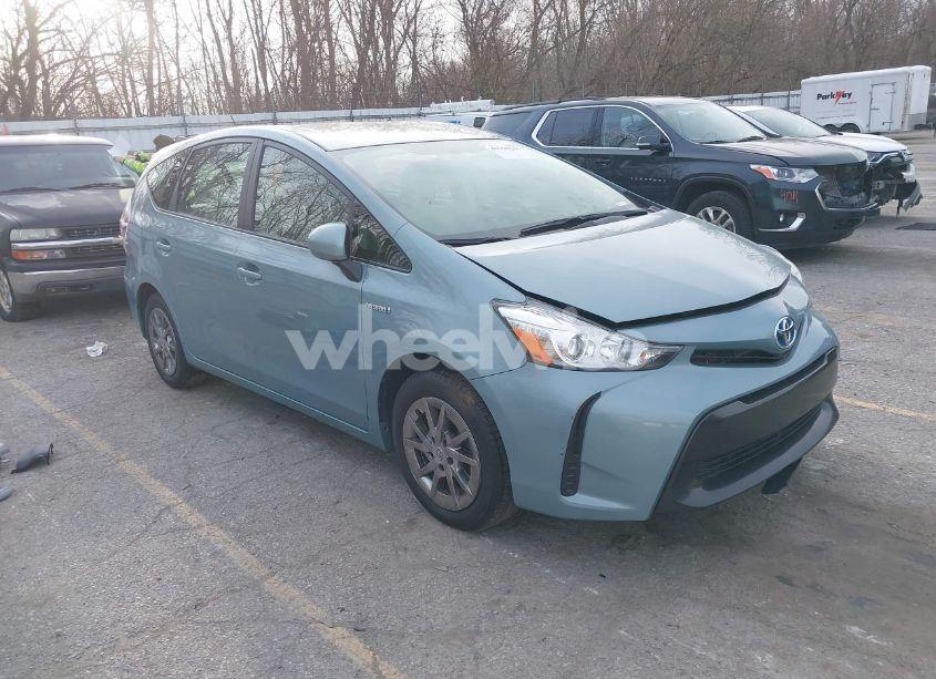 2017 Toyota Prius V TWO (VIN JTDZN3EU5HJ065566) main photo