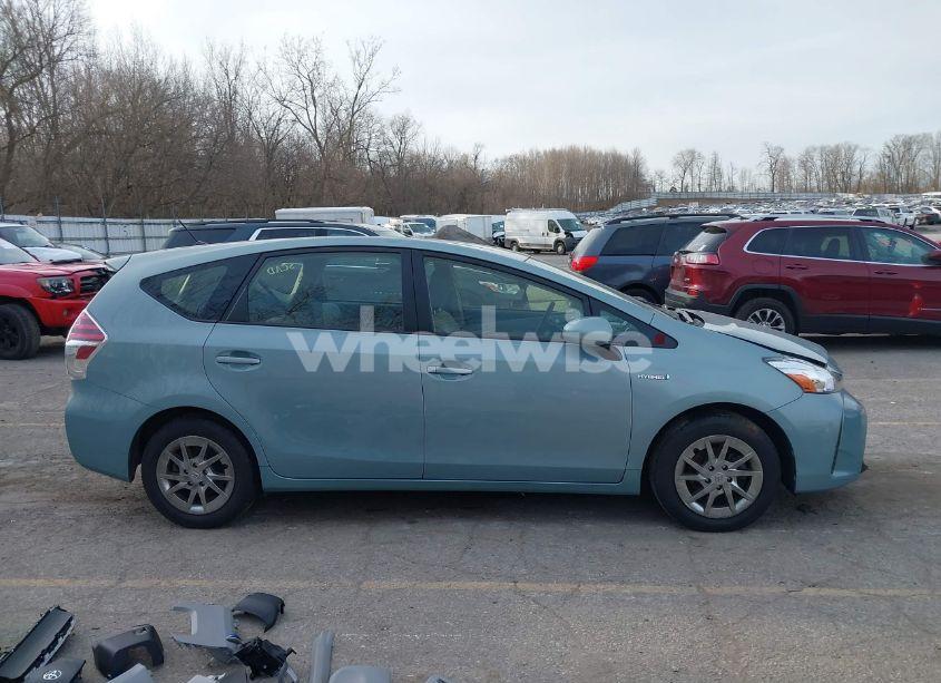 Photo 14 of 2017 Toyota Prius V TWO (VIN JTDZN3EU5HJ065566)