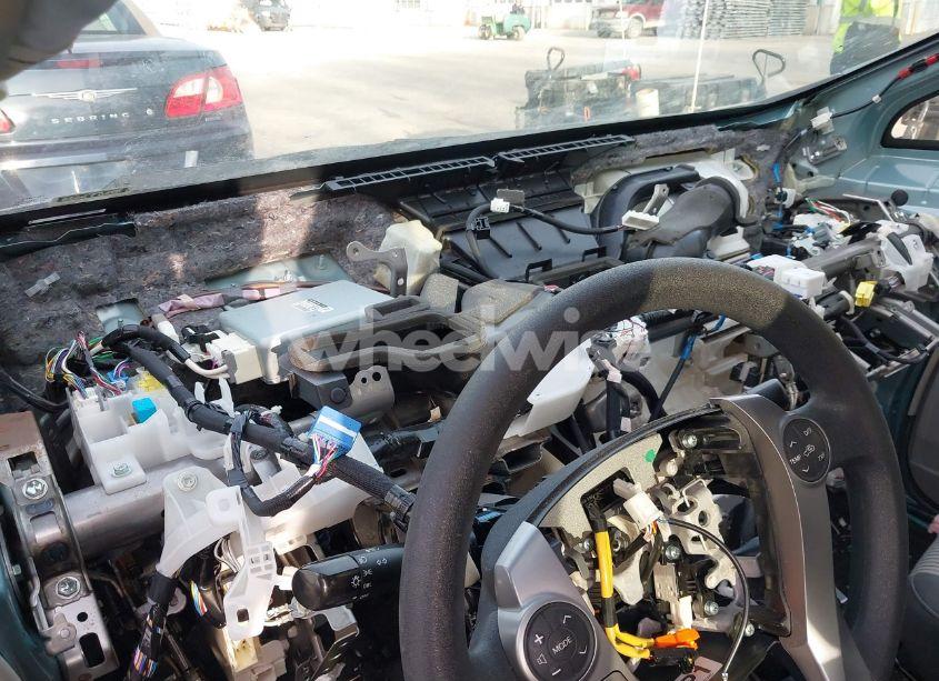 Photo 16 of 2017 Toyota Prius V TWO (VIN JTDZN3EU5HJ065566)