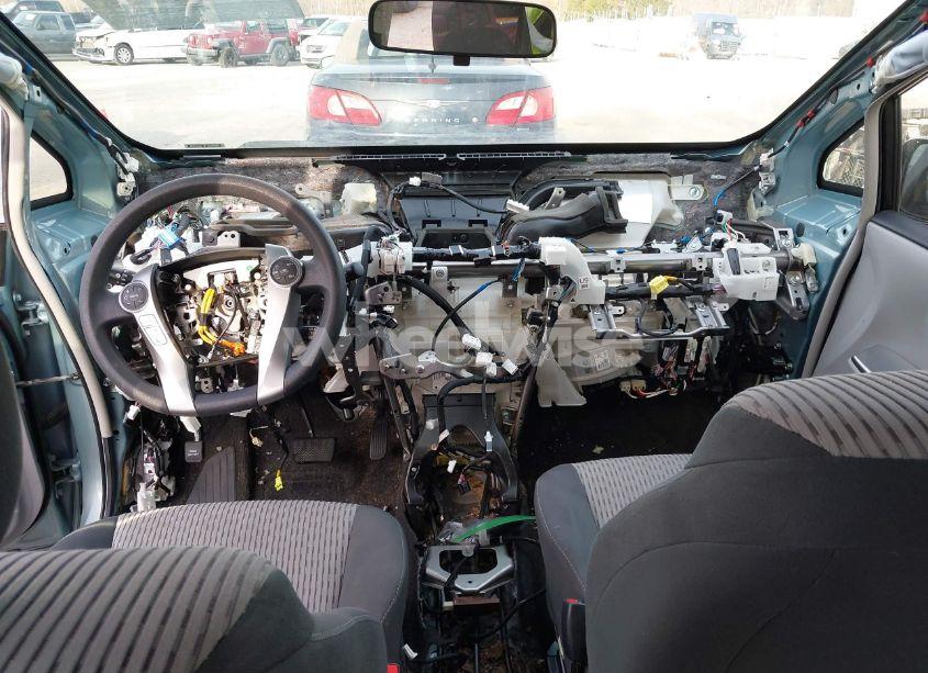 Photo 20 of 2017 Toyota Prius V TWO (VIN JTDZN3EU5HJ065566)