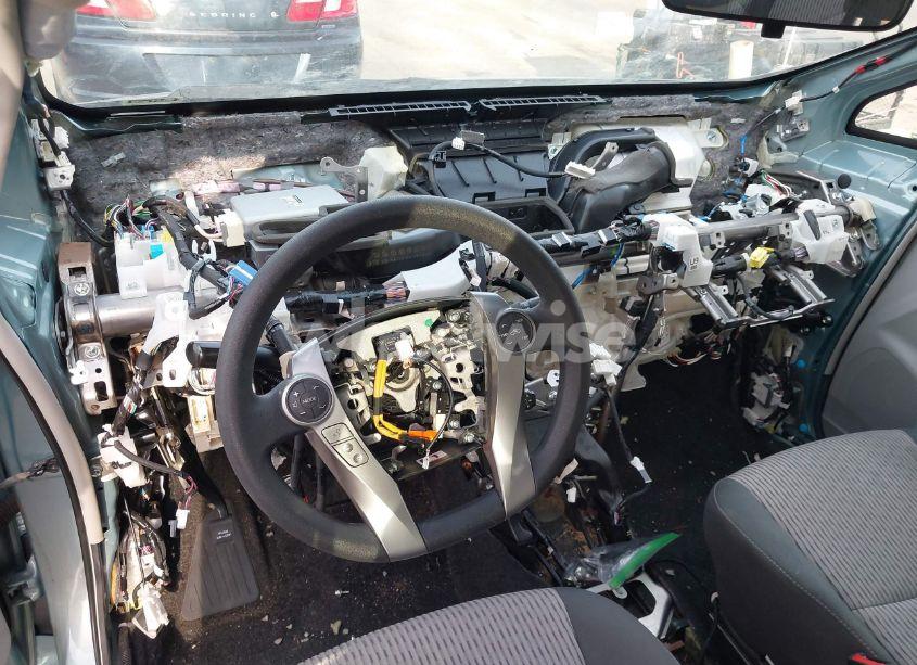 Photo 6 of 2017 Toyota Prius V TWO (VIN JTDZN3EU5HJ065566)