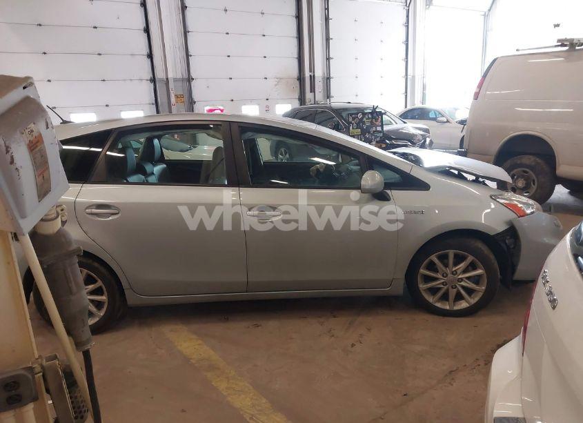 Photo 13 of 2012 Toyota Prius V FIVE (VIN JTDZN3EU6C3092109)