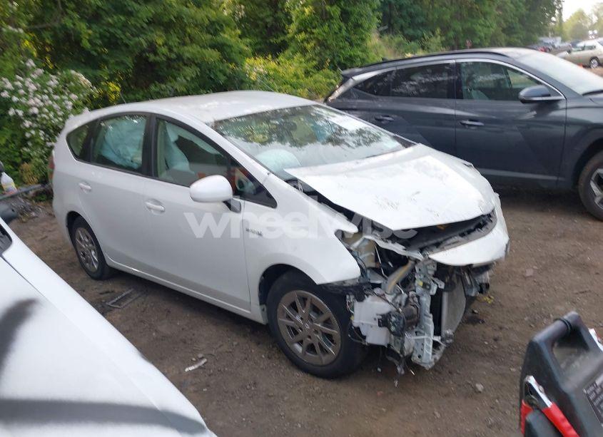 Photo 13 of 2015 Toyota Prius V TWO (VIN JTDZN3EU6FJ027888)