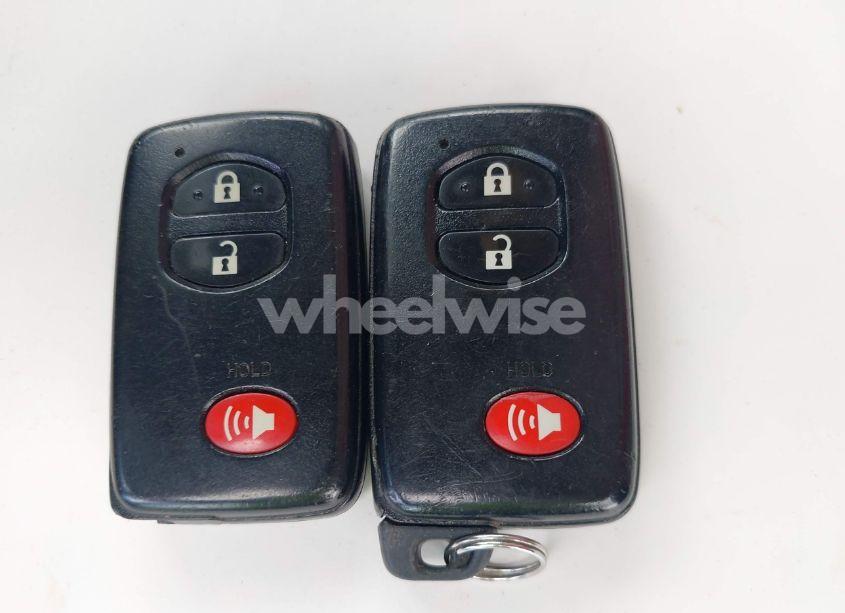 Photo 11 of 2012 Toyota Prius V THREE (VIN JTDZN3EU7C3053321)