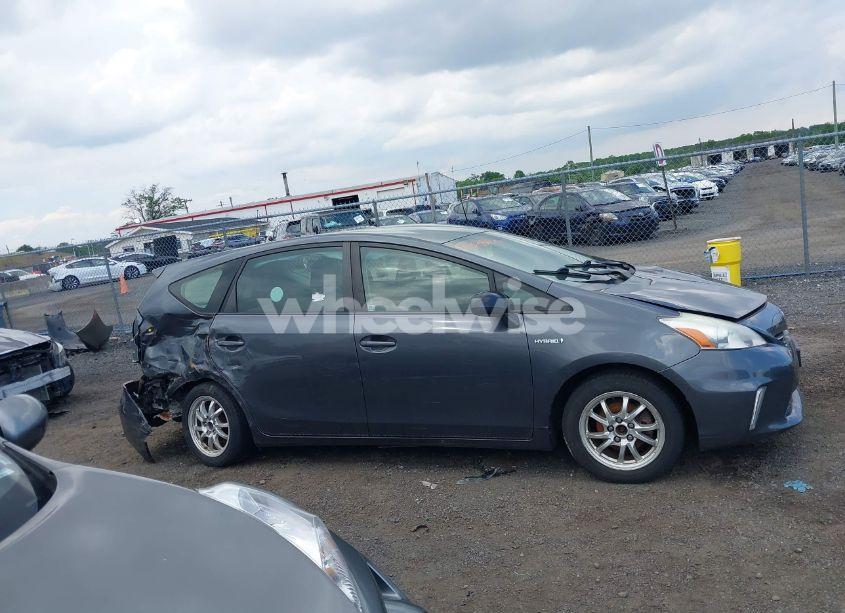 Photo 13 of 2012 Toyota Prius V THREE (VIN JTDZN3EU7C3053321)