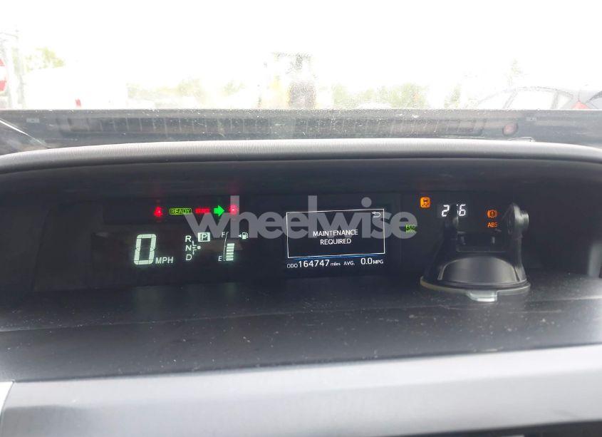 Photo 7 of 2015 Toyota Prius V THREE (VIN JTDZN3EU7FJ025387)