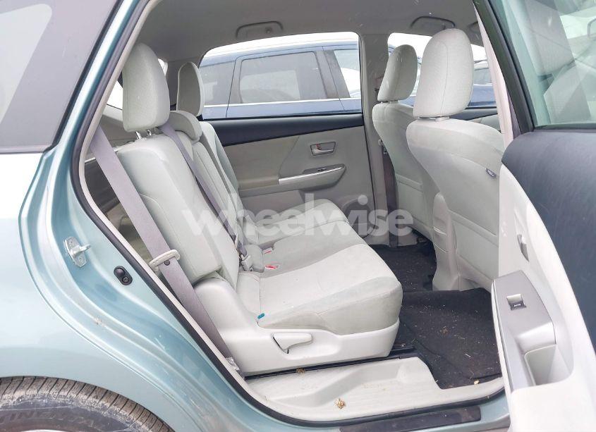 Photo 8 of 2013 Toyota Prius V THREE (VIN JTDZN3EU8D3216348)