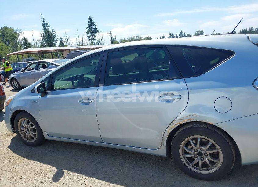 Photo 14 of 2013 Toyota Prius V THREE (VIN JTDZN3EU8D3240410)