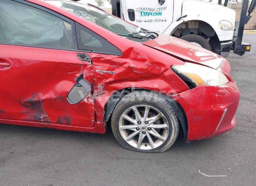 Photo 6 of 2014 Toyota Prius V FIVE (VIN JTDZN3EU8E3320808)