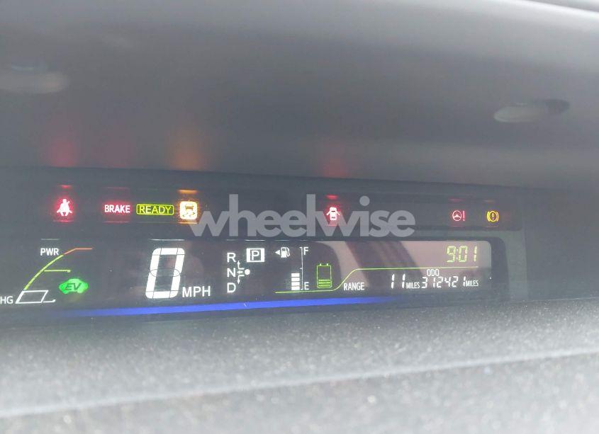 Photo 7 of 2014 Toyota Prius V FIVE (VIN JTDZN3EU8EJ000528)