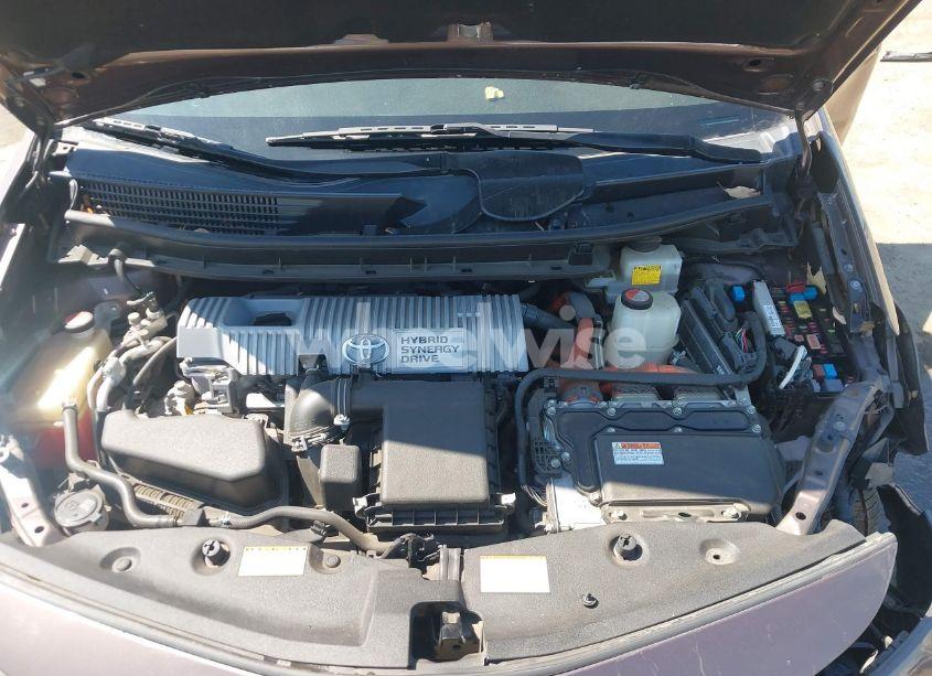 Photo 10 of 2015 Toyota Prius V TWO (VIN JTDZN3EU8FJ028072)