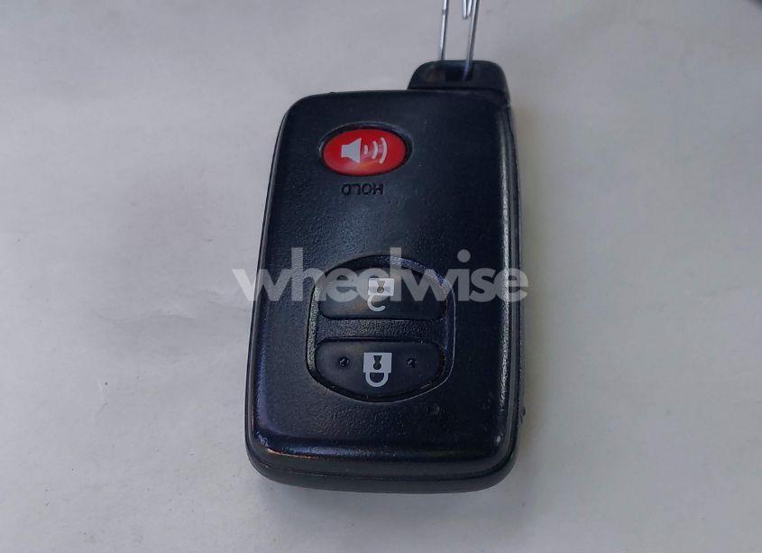 Photo 11 of 2015 Toyota Prius V TWO (VIN JTDZN3EU8FJ028072)