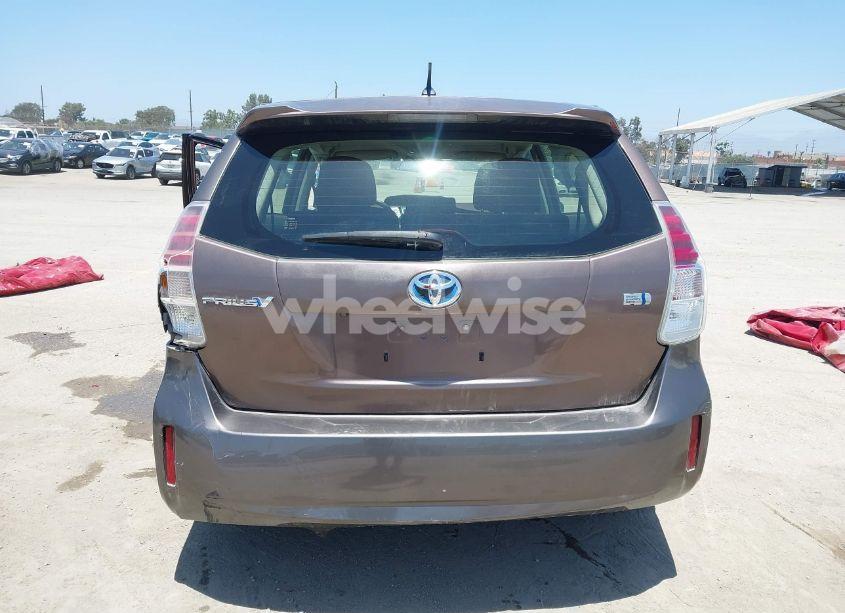 Photo 17 of 2015 Toyota Prius V TWO (VIN JTDZN3EU8FJ028072)