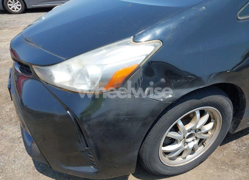 Photo 6 of 2015 Toyota Prius V TWO (VIN JTDZN3EU8FJ033613)