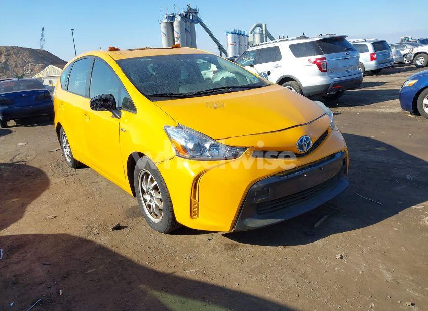 2016 Toyota Prius V TWO (VIN JTDZN3EU8GJ043947) main photo