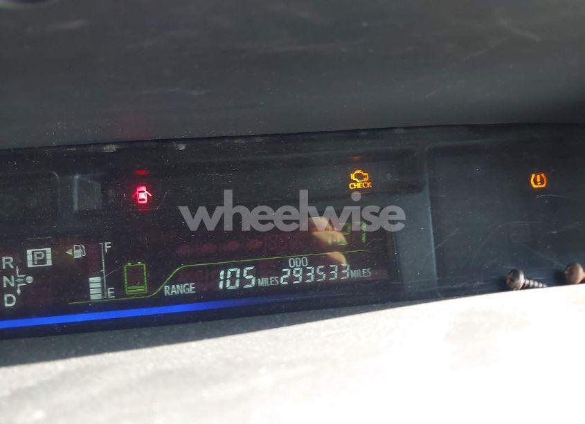 Photo 16 of 2016 Toyota Prius V TWO (VIN JTDZN3EU8GJ043947)