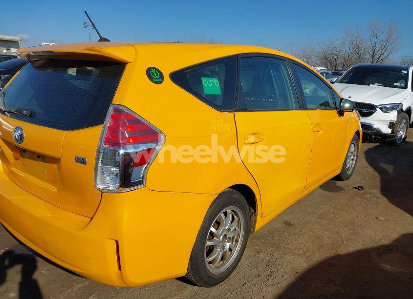 Photo 4 of 2016 Toyota Prius V TWO (VIN JTDZN3EU8GJ043947)