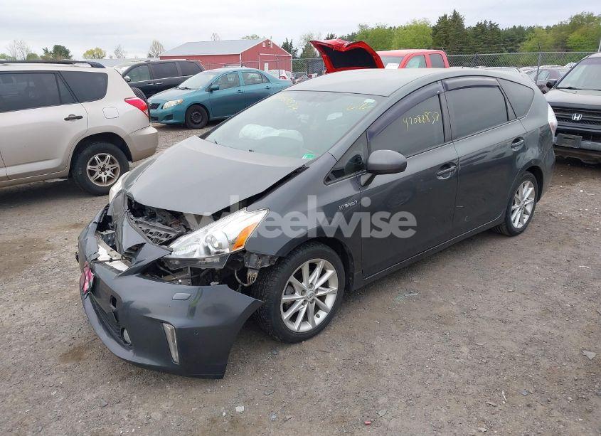 Photo 2 of 2013 Toyota Prius V FIVE (VIN JTDZN3EU9D3193338)