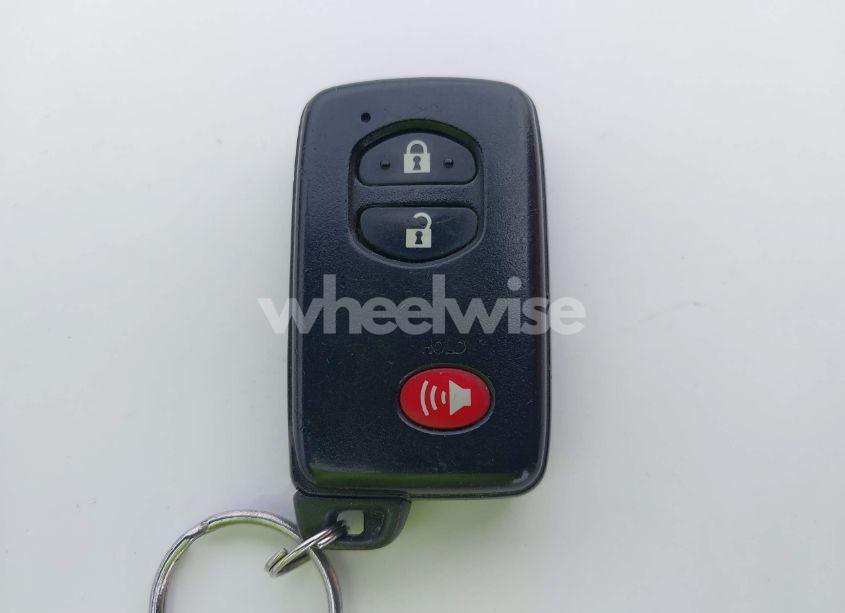 Photo 11 of 2014 Toyota Prius V TWO (VIN JTDZN3EU9E3338444)