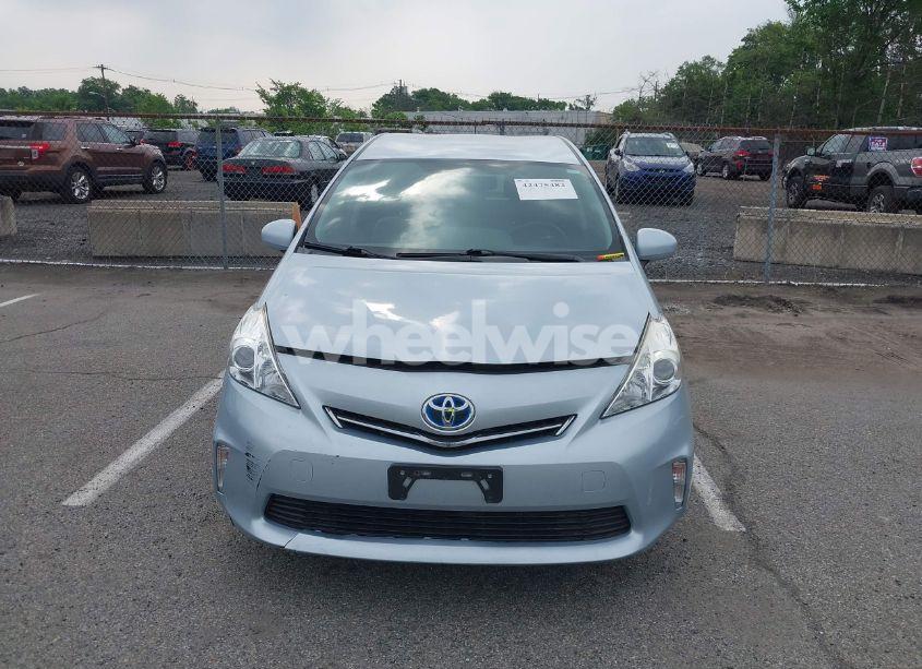 Photo 12 of 2014 Toyota Prius V TWO (VIN JTDZN3EU9E3338444)
