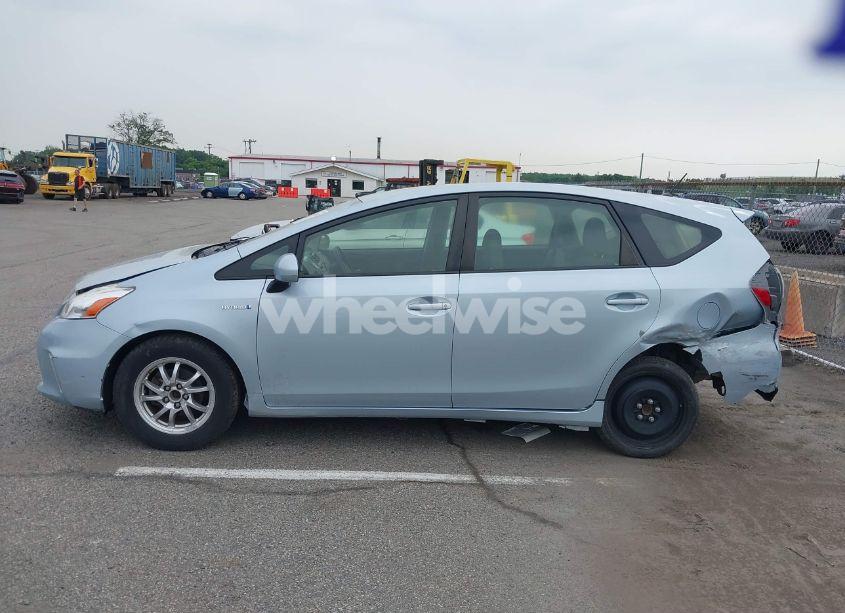 Photo 14 of 2014 Toyota Prius V TWO (VIN JTDZN3EU9E3338444)