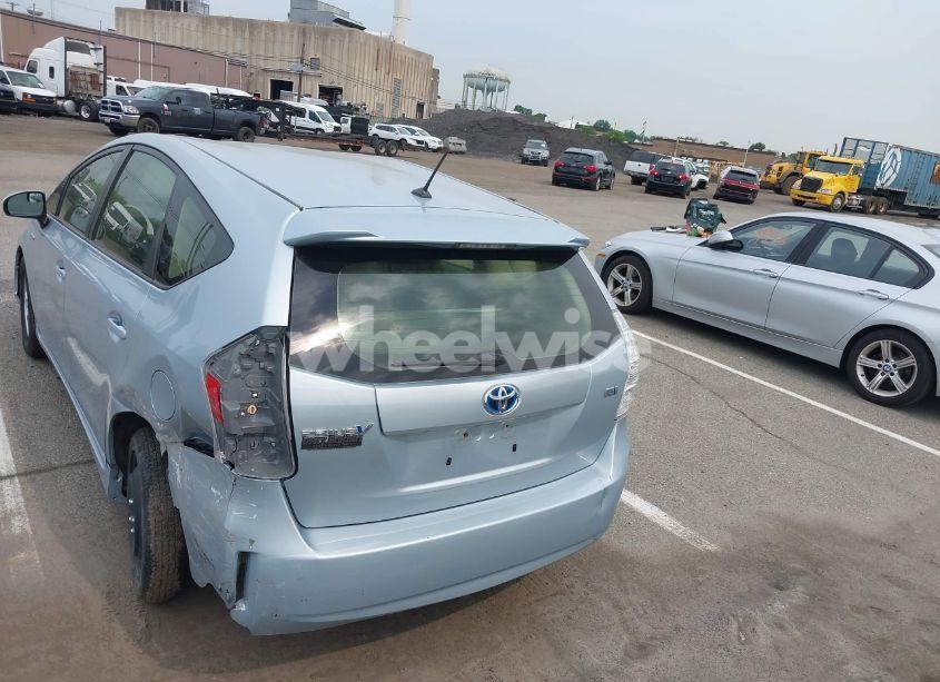 Photo 16 of 2014 Toyota Prius V TWO (VIN JTDZN3EU9E3338444)