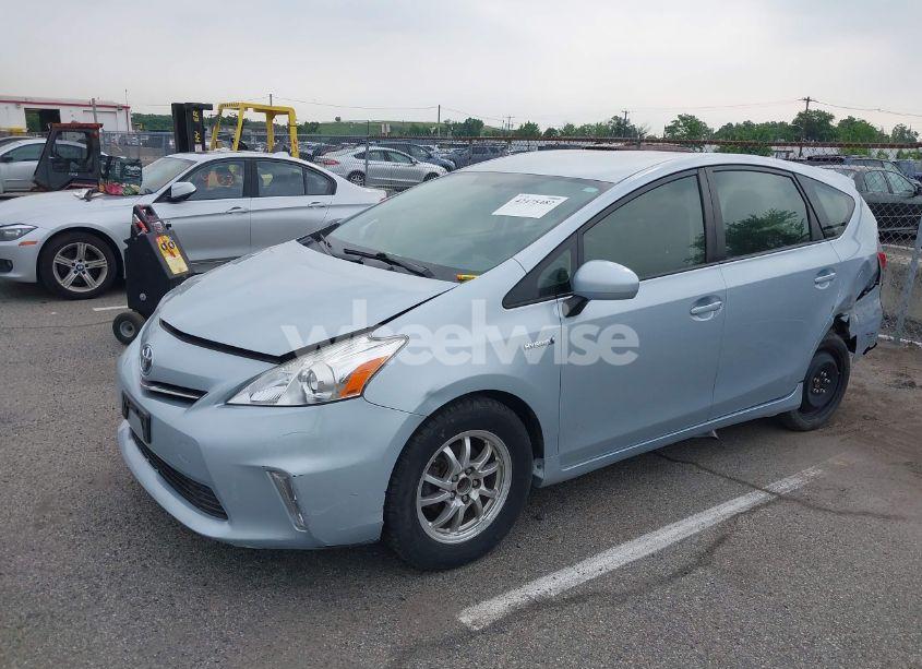 Photo 2 of 2014 Toyota Prius V TWO (VIN JTDZN3EU9E3338444)