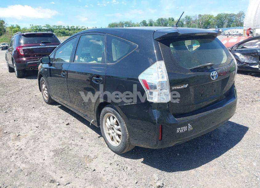 Photo 3 of 2014 Toyota Prius V TWO (VIN JTDZN3EUXE3337643)