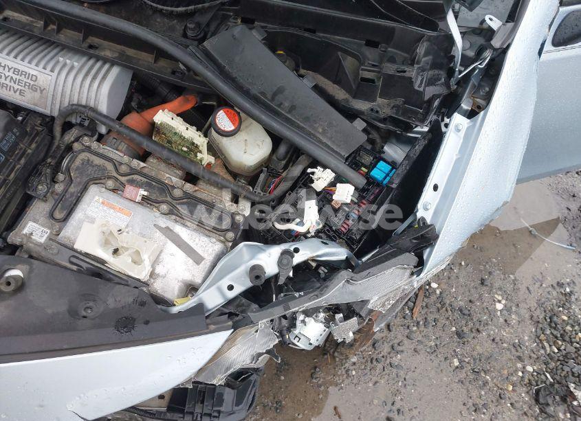 Photo 18 of 2016 Toyota Prius V FIVE/FOUR/THREE/TWO (VIN JTDZN3EUXGJ053220)