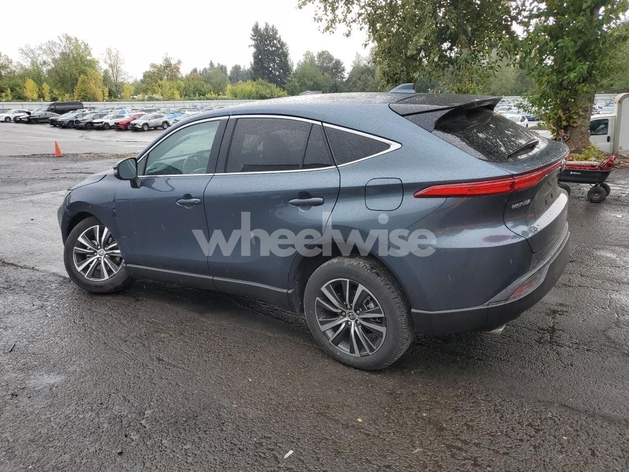Photo 2 of 2024 TOYOTA VENZA LE (VIN JTEAAAAH0RJ156585)