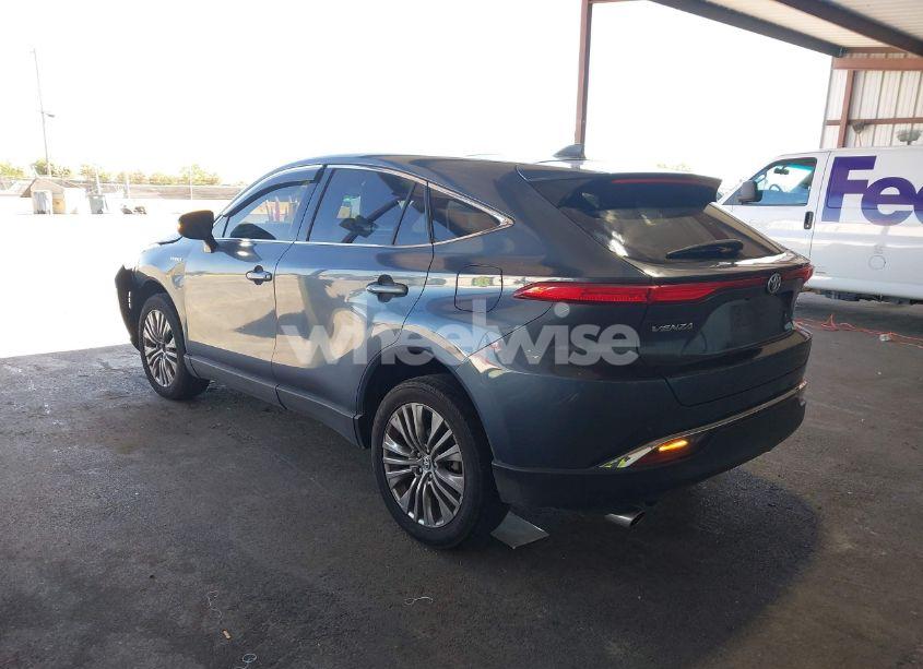 Photo 3 of 2021 Toyota Venza LIMITED (VIN JTEAAAAH1MJ009507)