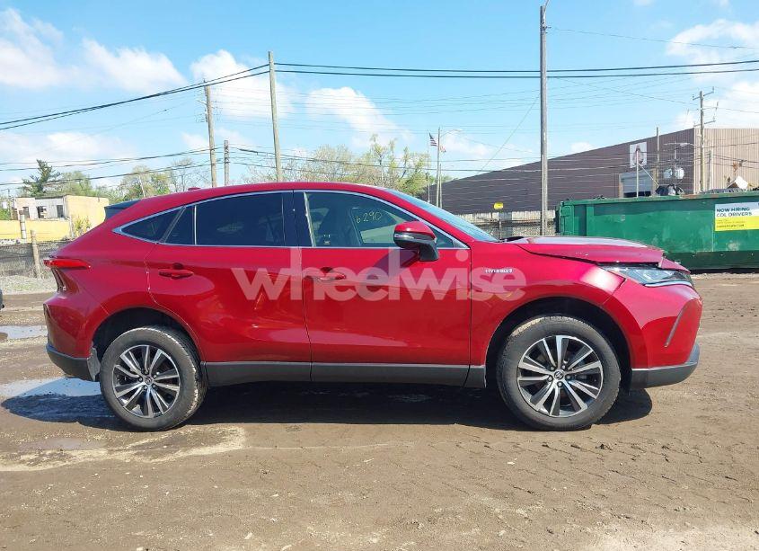 Photo 13 of 2021 Toyota Venza LE (VIN JTEAAAAH1MJ041499)