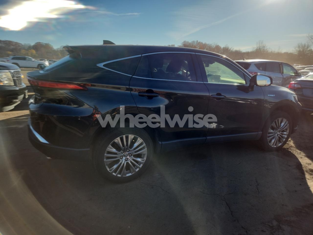 Photo 3 of 2021 TOYOTA VENZA LE (VIN JTEAAAAH2MJ033749)