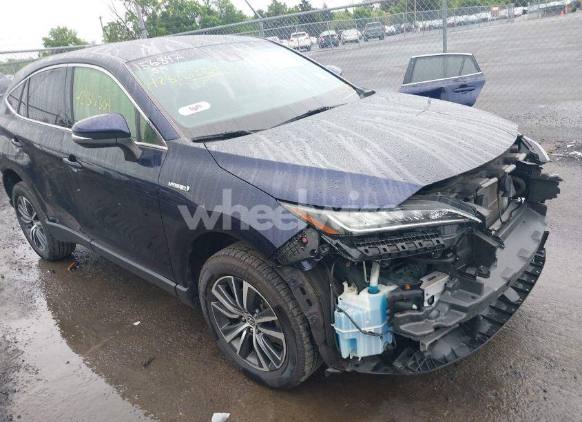 2021 Toyota Venza LE (VIN JTEAAAAH3MJ023795) main photo