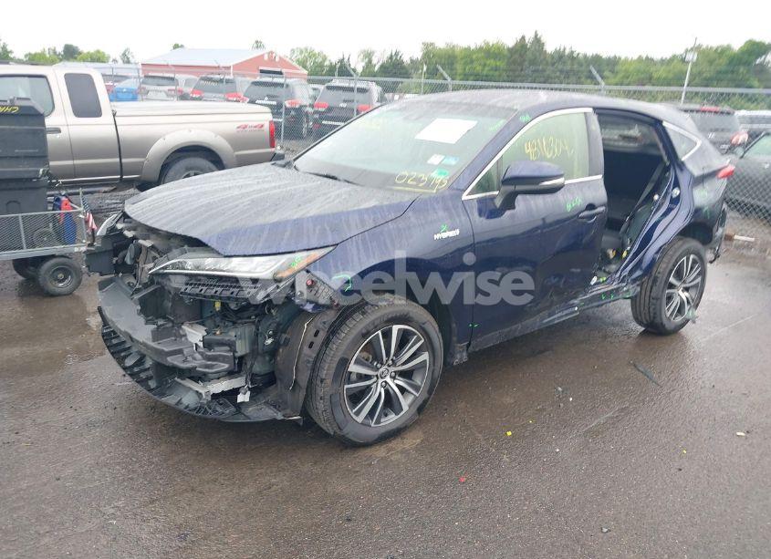 Photo 2 of 2021 Toyota Venza LE (VIN JTEAAAAH3MJ023795)