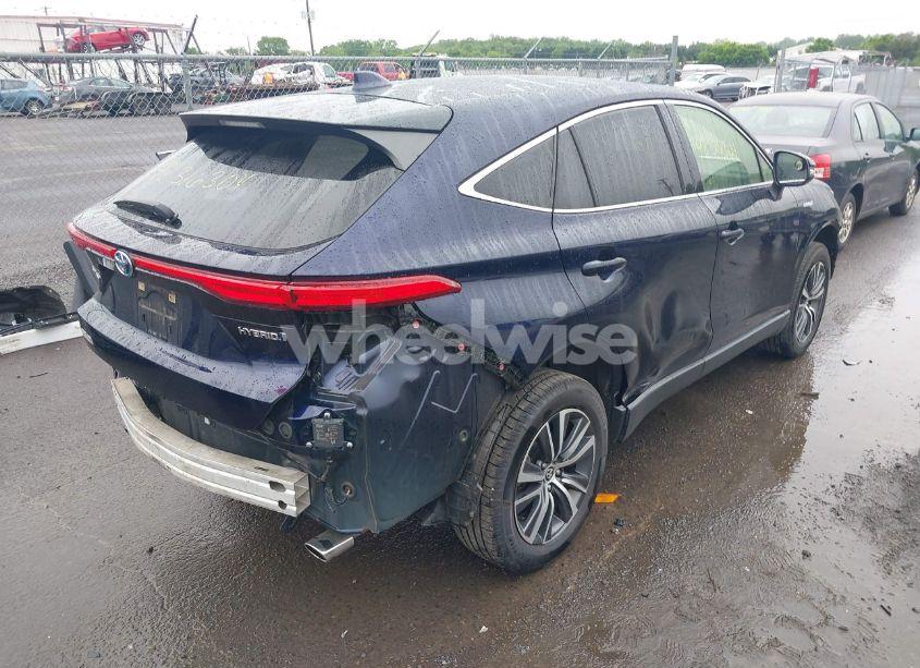 Photo 4 of 2021 Toyota Venza LE (VIN JTEAAAAH3MJ023795)