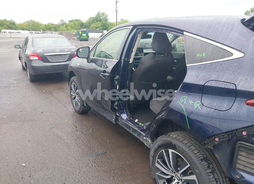 Photo 6 of 2021 Toyota Venza LE (VIN JTEAAAAH3MJ023795)