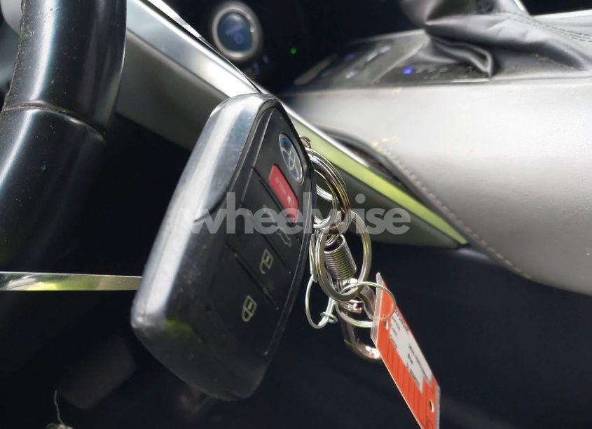 Photo 11 of 2021 Toyota Venza LE (VIN JTEAAAAH3MJ025031)