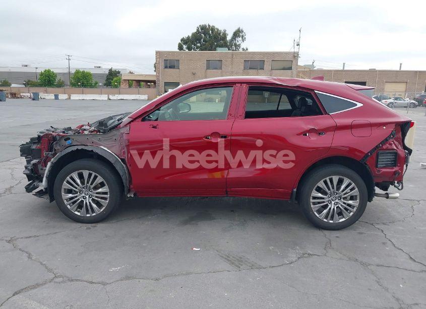 Photo 15 of 2021 Toyota Venza LIMITED (VIN JTEAAAAH4MJ015060)