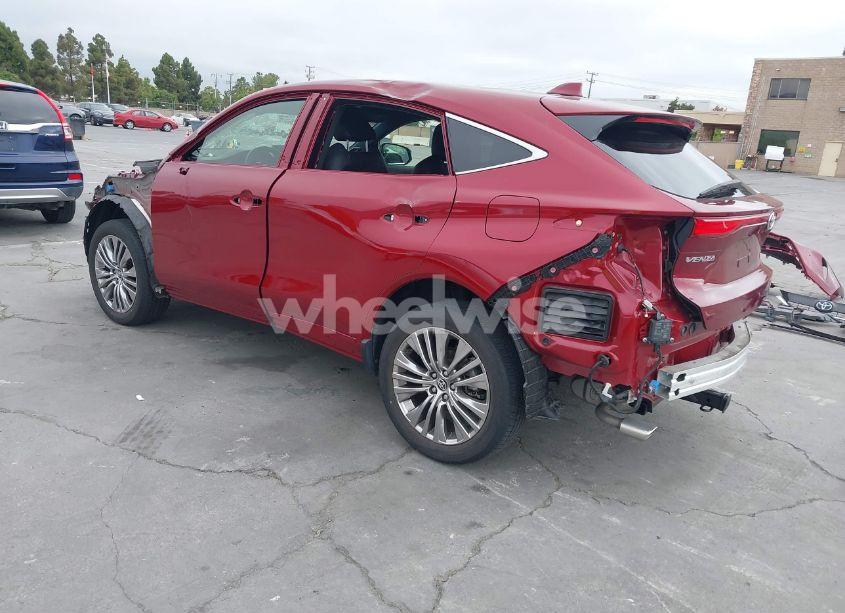 Photo 3 of 2021 Toyota Venza LIMITED (VIN JTEAAAAH4MJ015060)