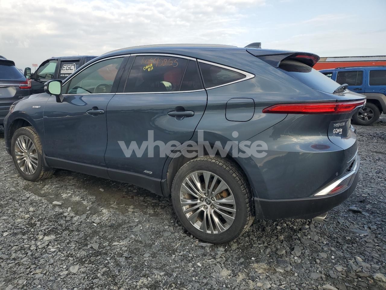 Photo 2 of 2021 TOYOTA VENZA LE (VIN JTEAAAAH4MJ040461)