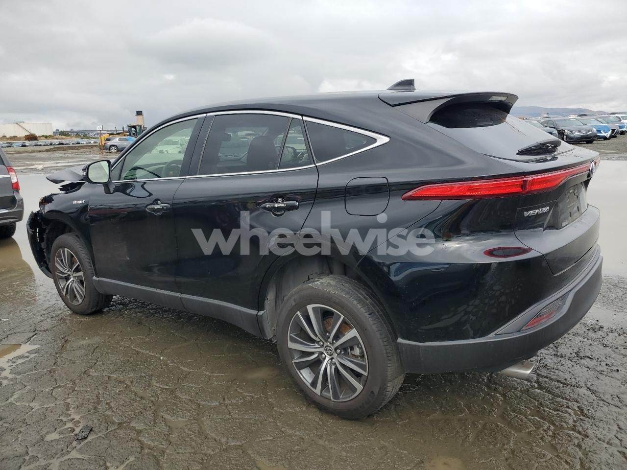 Photo 2 of 2021 TOYOTA VENZA LE (VIN JTEAAAAH4MJ083858)