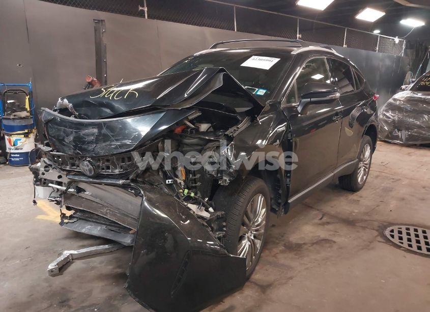 Photo 2 of 2021 Toyota Venza LIMITED (VIN JTEAAAAH5MJ044292)