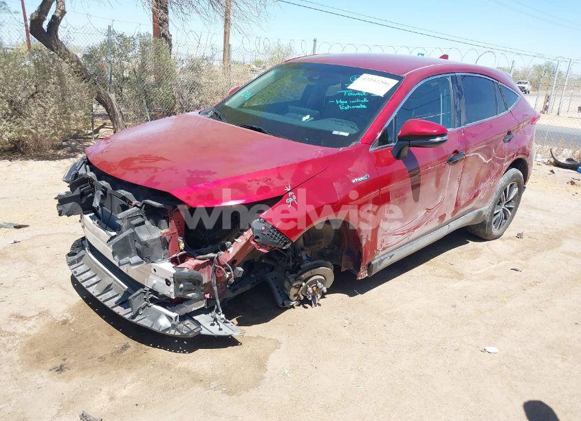 Photo 2 of 2021 Toyota Venza LE (VIN JTEAAAAH5MJ070861)