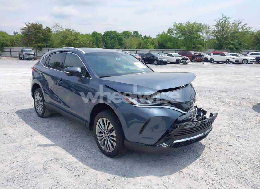 2024 Toyota Venza XLE (VIN JTEAAAAH5RJ169770) main photo