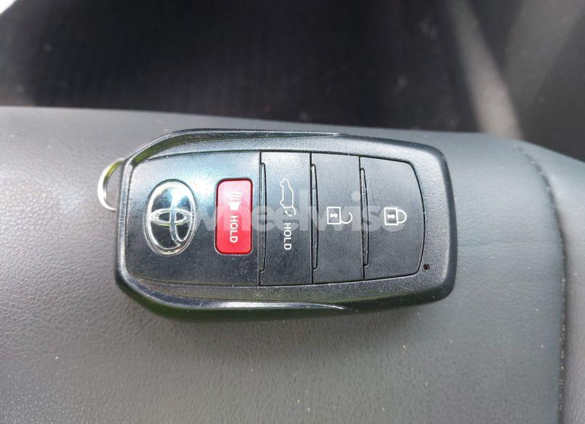 Photo 11 of 2024 Toyota Venza XLE (VIN JTEAAAAH5RJ169770)