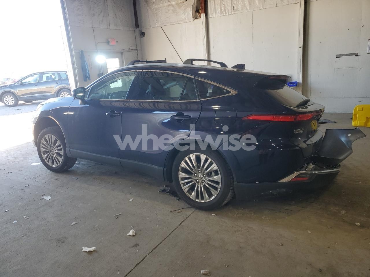 Photo 2 of 2024 TOYOTA VENZA LE (VIN JTEAAAAH5RJ191123)